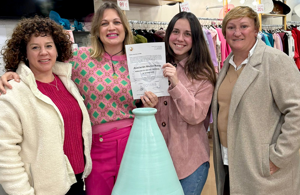 La Asociaci�n Rueda, M�scara de Oro del Carnaval 2026