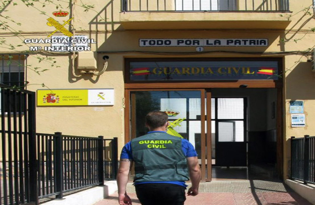 La Guardia Civil detiene a dos peligrosos delincuentes por la extorsin y detencin ilegal de un vecino de Totana 