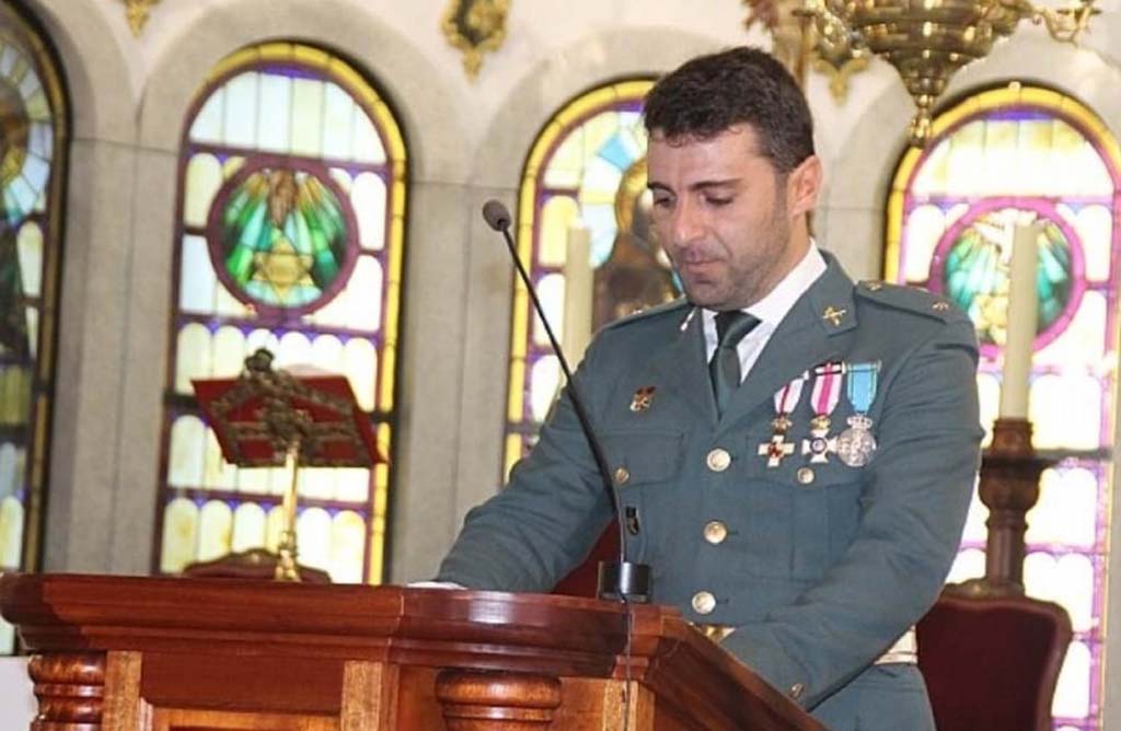 El Pleno acuerda reconocer la labor del teniente de la Guardia Civil Bernardo Vivas Gonzlez en agradecimiento a su labor durante la crisis sanitaria por el COVID-19