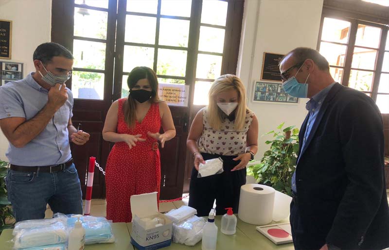 La consejeria de Educación envía a los centros educativos de la region de Murcia más de 300.000 mascarillas