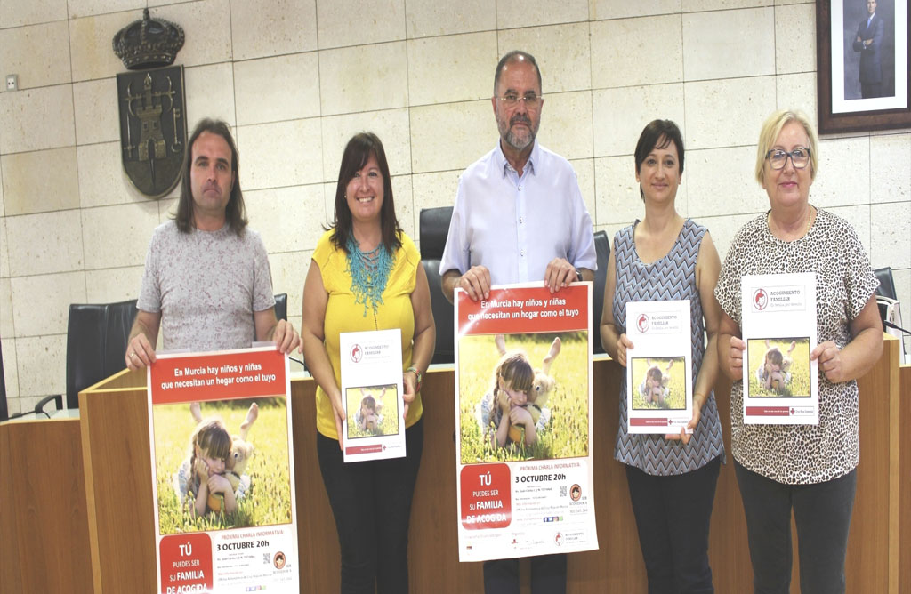 Cruz Roja Espaola promueve en Totana el acogimiento familiar de menores tutelados por la Administracin.