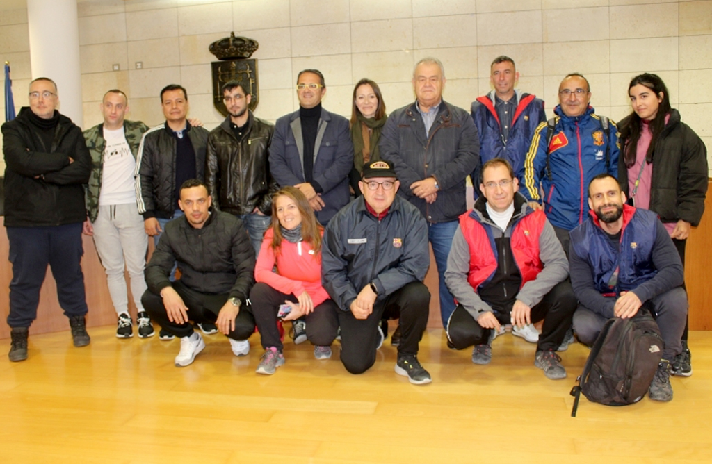 Un grupo de personas privadas de libertad del Centro Penitenciario Murcia I visita Totana