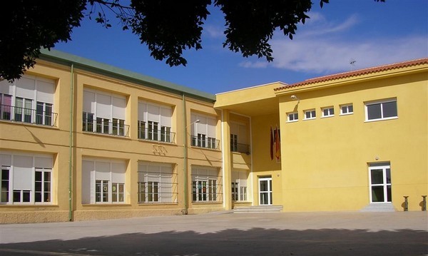 El Colegio Santiago de Totana se sit�a entre los 50 colegios p�blicos mejor valorados de la Regi�n de 2026