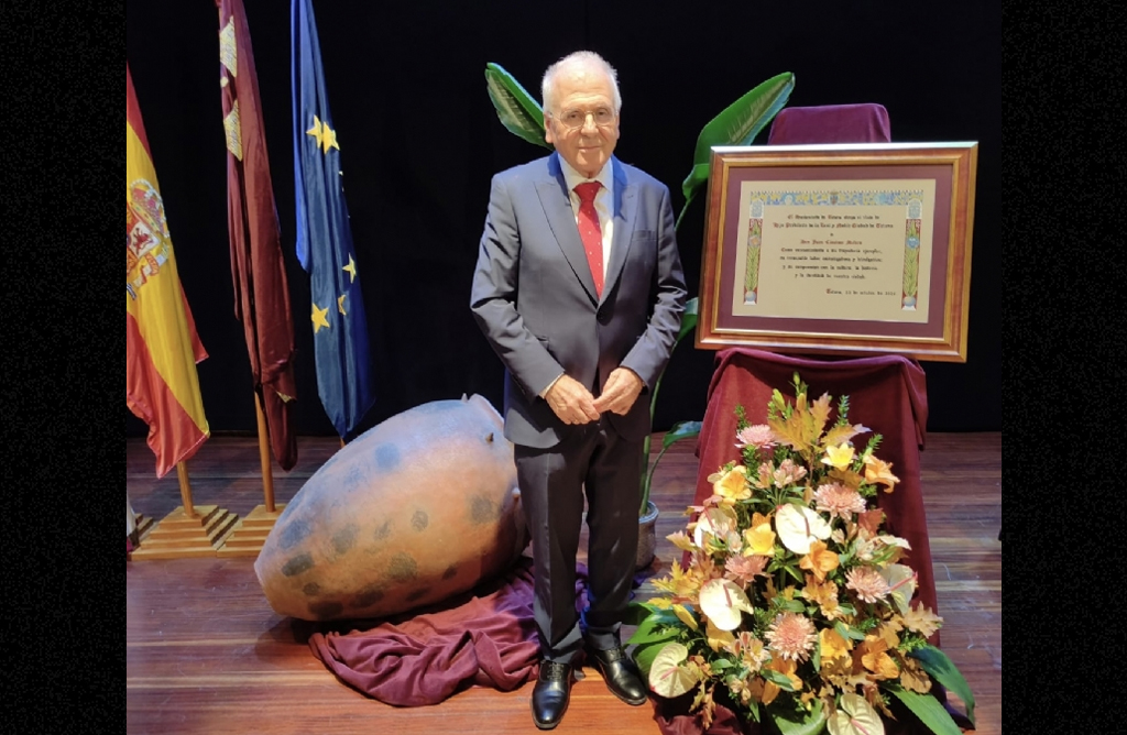 Juan C�novas Mulero es nombrado Hijo Predilecto de Totana y dar� nombre al Archivo Municipal