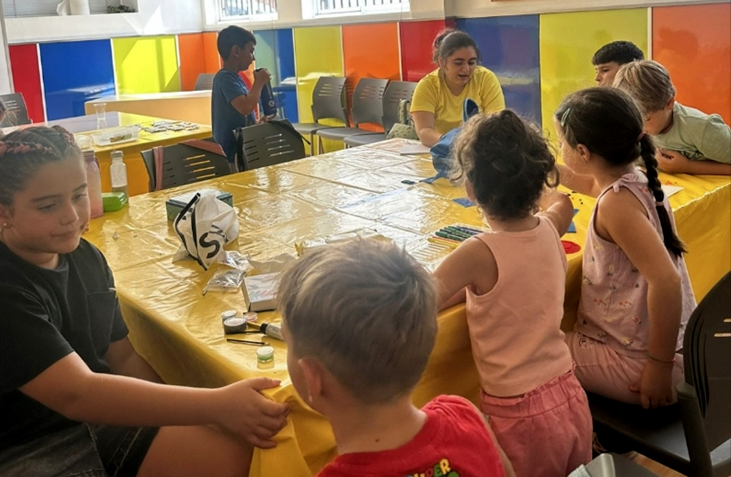 Una treintena de menores participan en los Talleres Vacacionales de Conciliación de septiembre